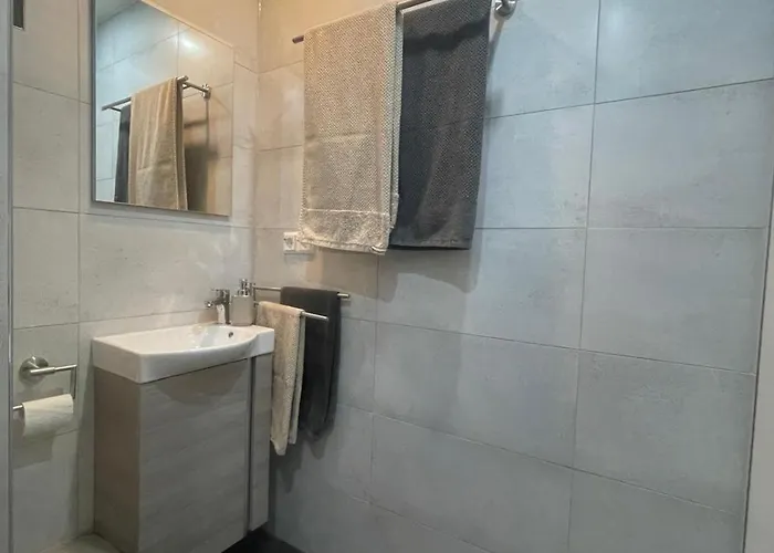 See- Und Bergblick 58 *